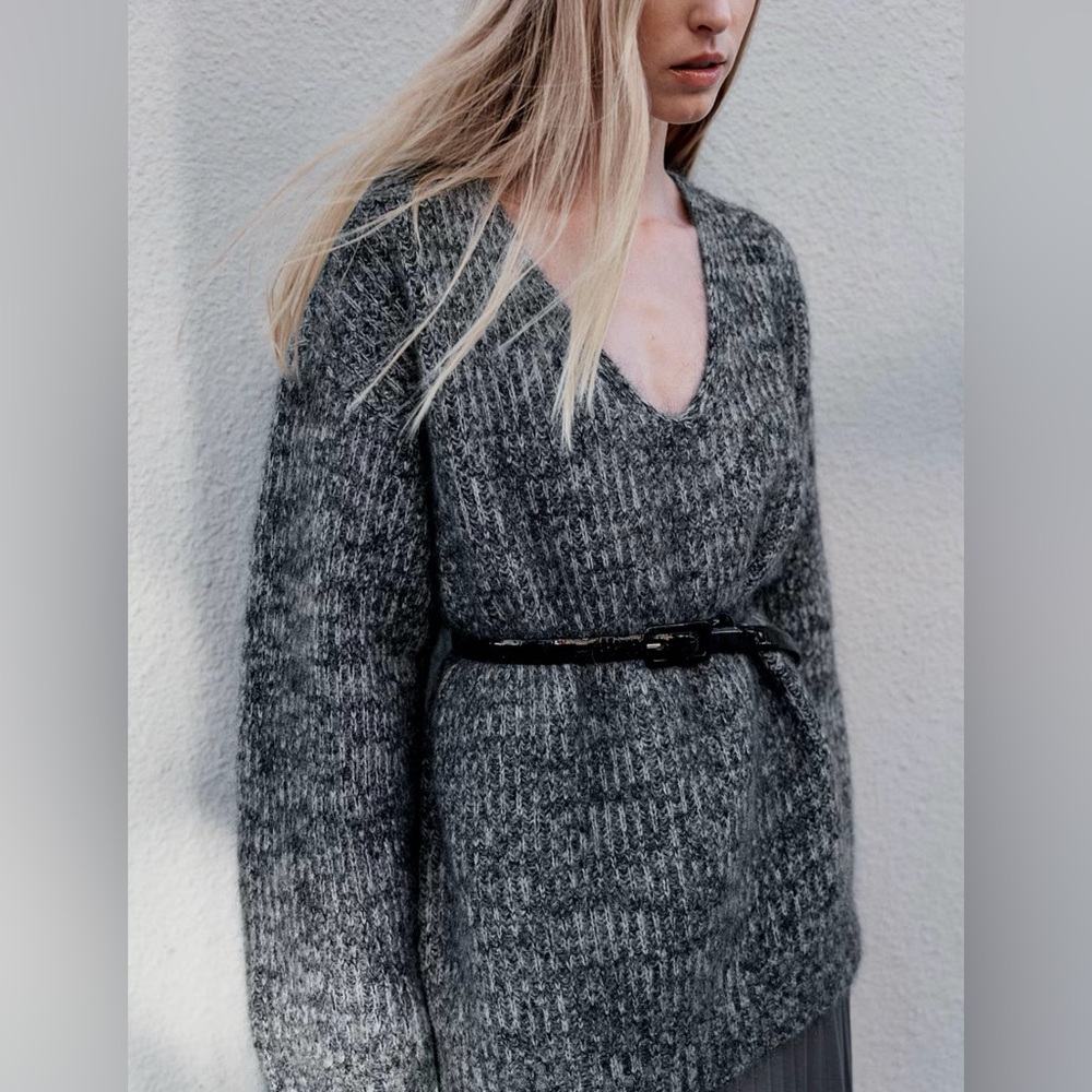 H&M Premium Selection Mohair Blend Gray VNeck Women's Sweater. NWT. M. SOLD OUT
